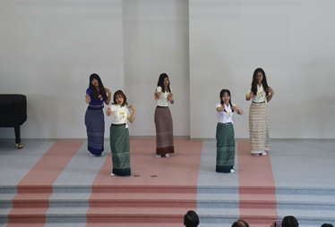 ミャンマー留学生による民族舞踊