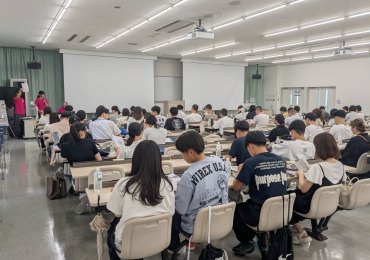 理学療法学科のオープンキャンパス（8/23）の様子をご紹介します