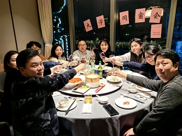 中部学院大に乾杯