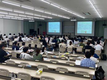 理学療法学科のオープンキャンパス (8/28) の様子をご紹介します